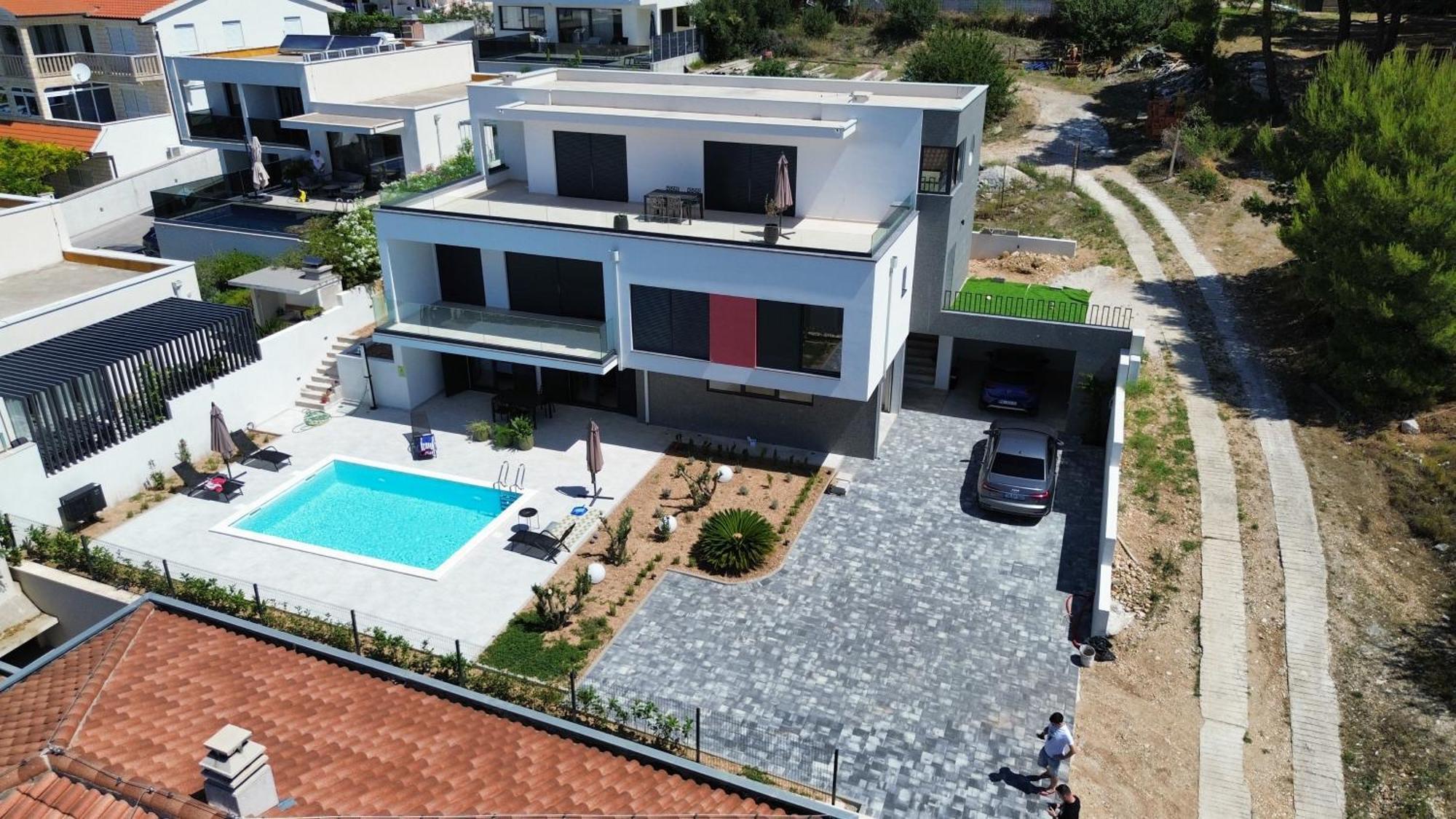 Silva Maris Apartments Макарска Экстерьер фото